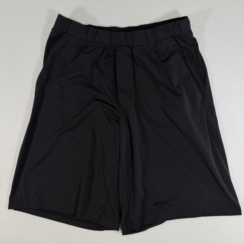 Lululemon License to‎ Train Linerless Shorts Men's Small LM7A53SU3041 Black